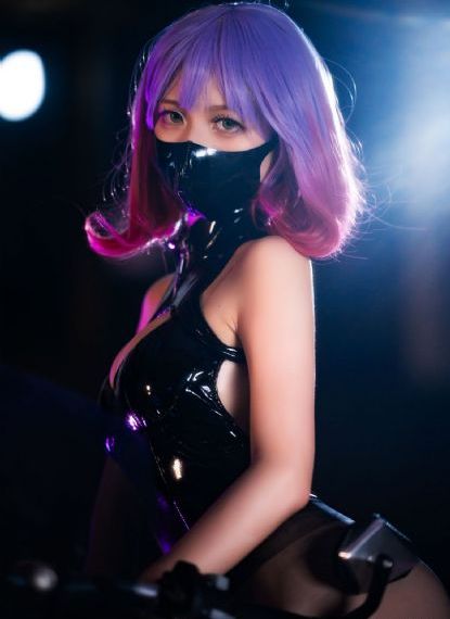闪婚后夫人每天都在线打脸短剧
